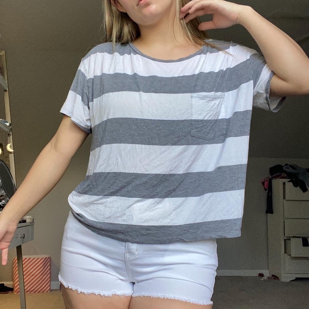American Eagle Soft and Sexy boxy striped grey and white pocket tee - size L